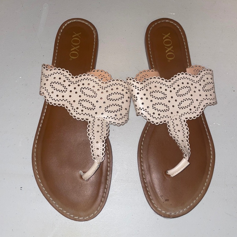 Women's sandal XOXO Size 9